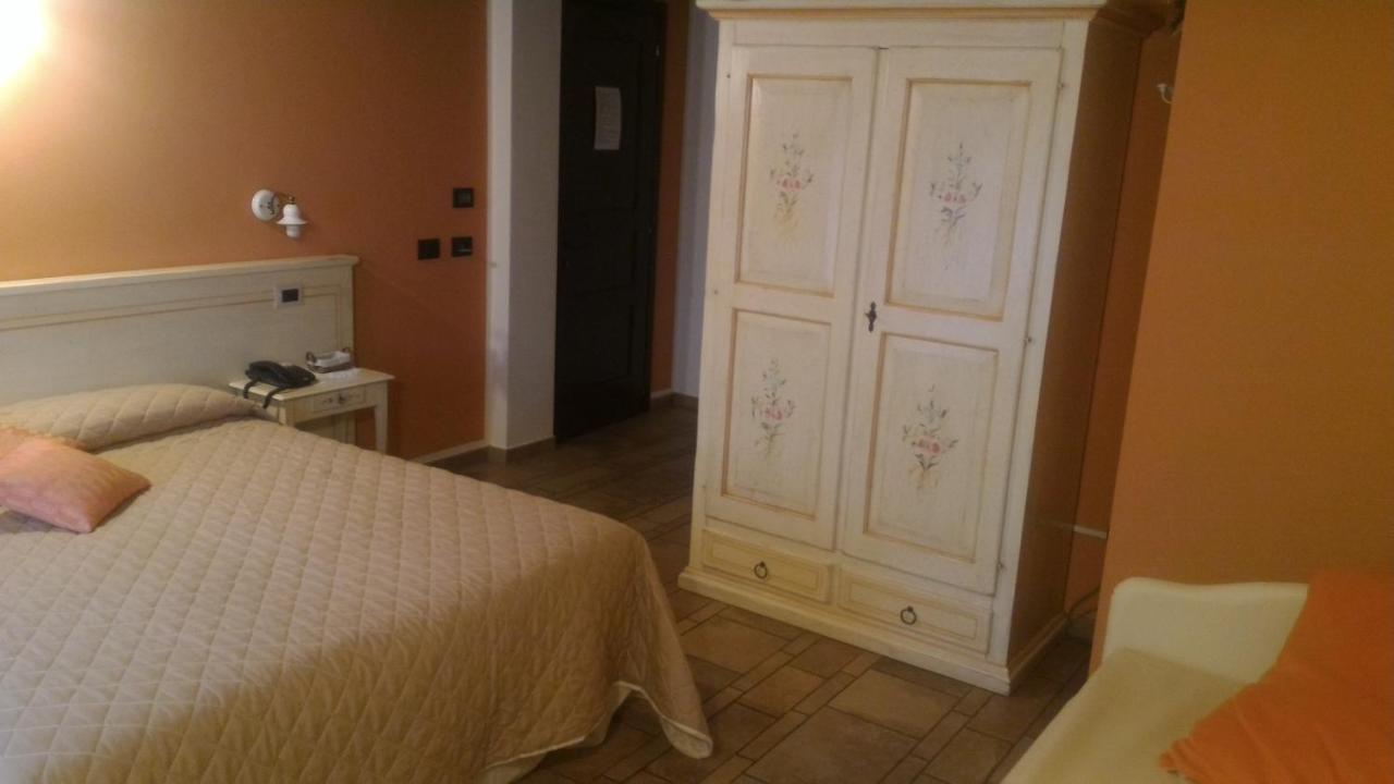 Agriturismo La Dimora Del Contadino Mondovì Exteriör bild